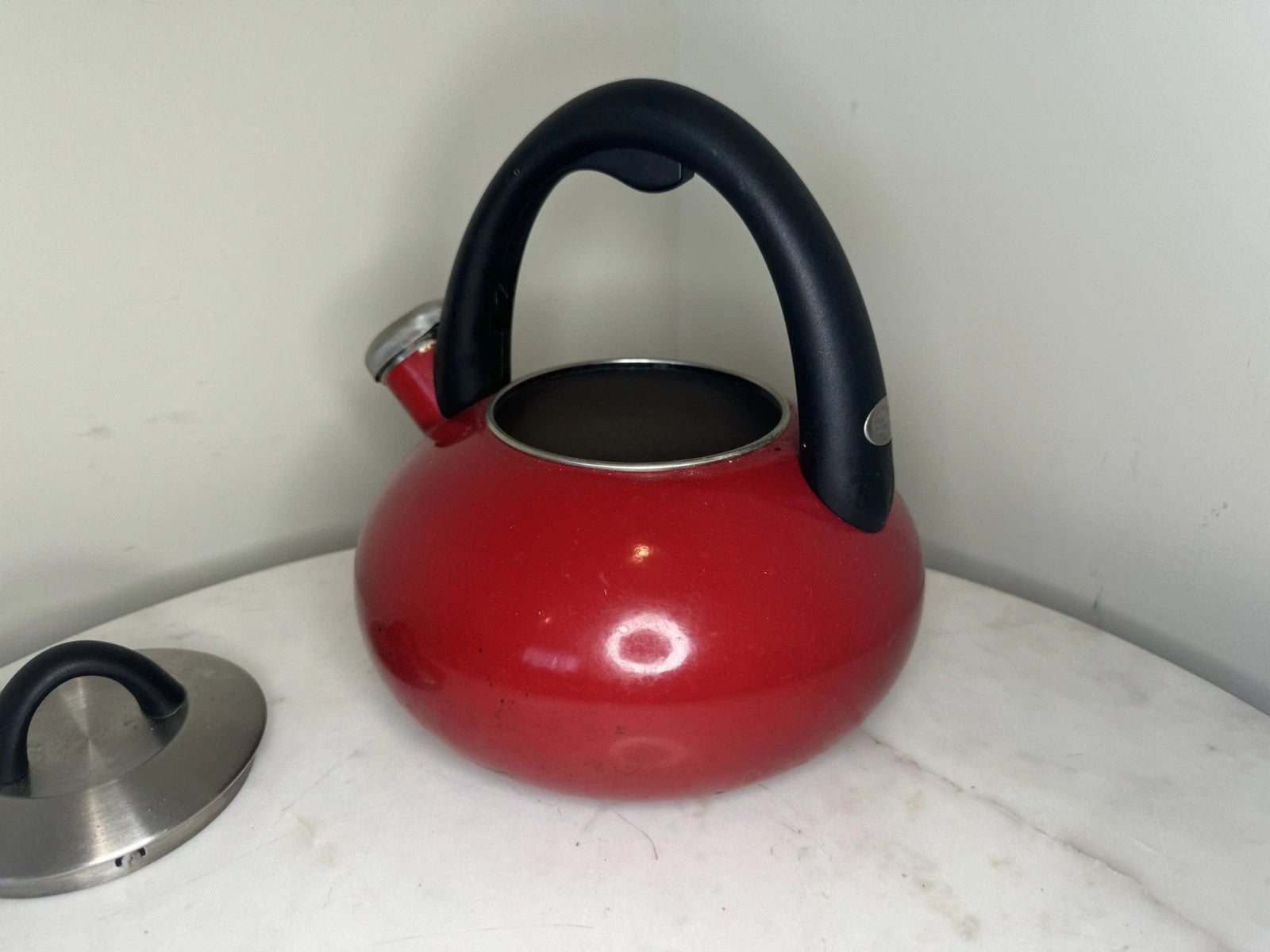 Calphalon Enamel Tea Kettle, 2 quart, Red