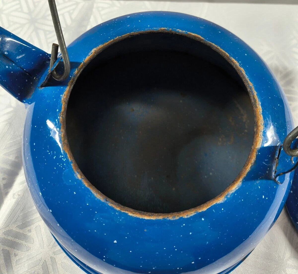 BLUE ENAMELED TEA KETTLE Could Use but Great for the Cabin as Country Decor