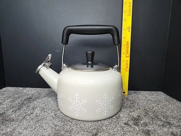 Chantal 1.4-Quart Enamel-on-Steel Sven Tea Kettle Snowflake/Gray Whistling Pot