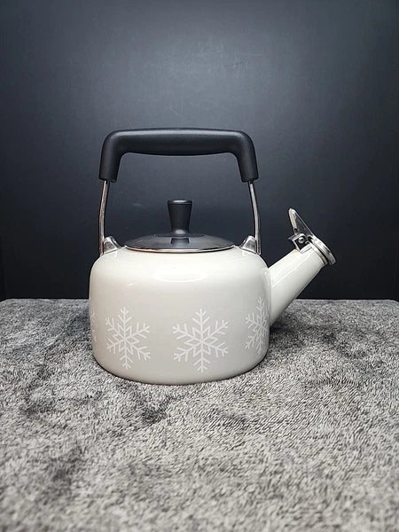 Chantal 1.4-Quart Enamel-on-Steel Sven Tea Kettle Snowflake/Gray Whistling Pot