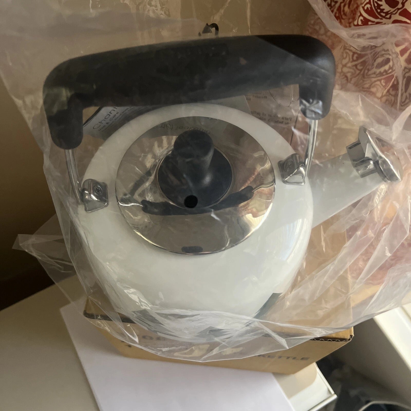 Chantal Whistling Teakettle 2 QT Enamel Brand New In Box