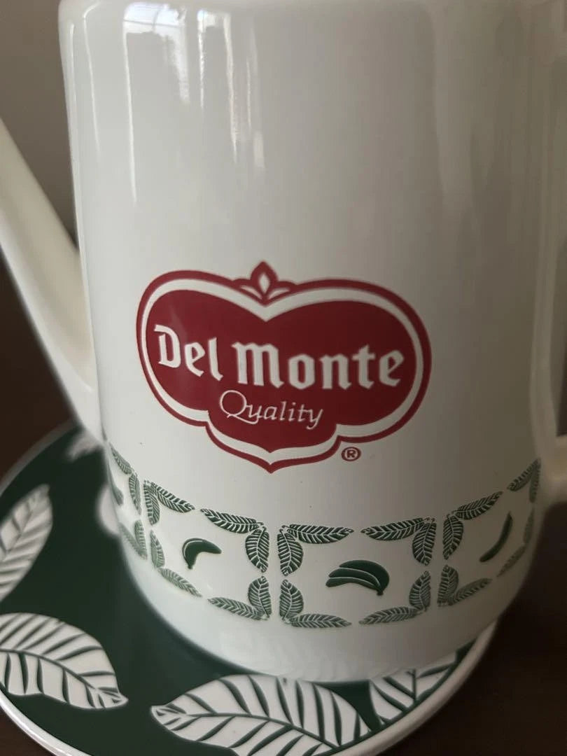 Kettle Delmonte with Hot Pad 2019 Gift-Hooped Enamel Used, Minor Scratches
