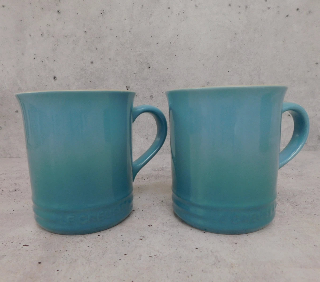 Le Creuset Enamel on Steel 1.25 Quart Demi Tea Kettle and 2 Mug Set, Caribbean