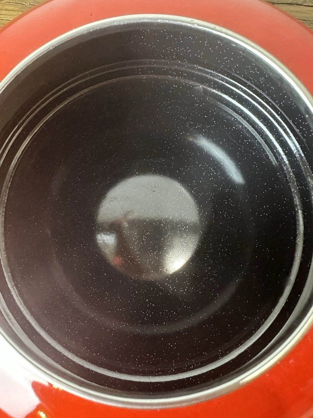 LE CREUSET Classic Whistling Tea Kettle Teapot RED Enamel 1.7qt Via Excellent