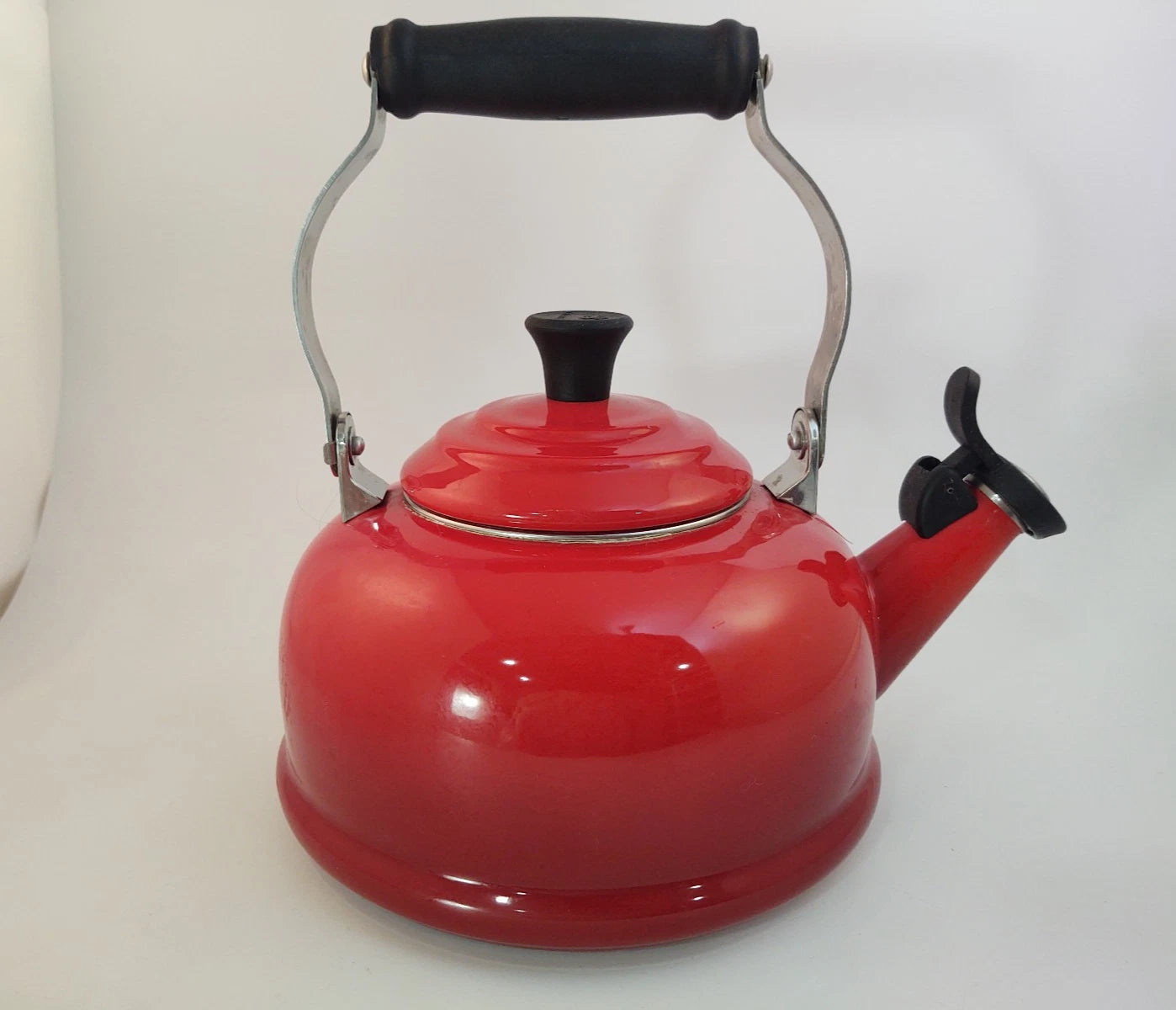 Le Creuset Cerise Red Metal/Enamel Kettle