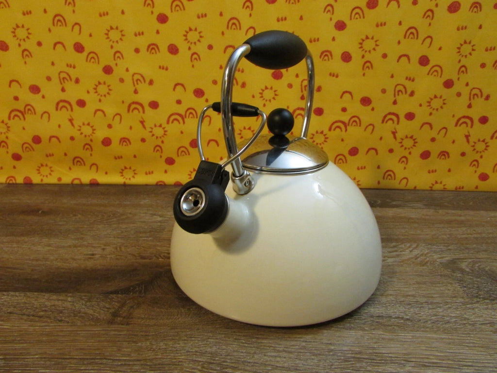 COPCO Whistling Teapot Tea Kettle Cream Enamel Tea Pot 2.5 Qts