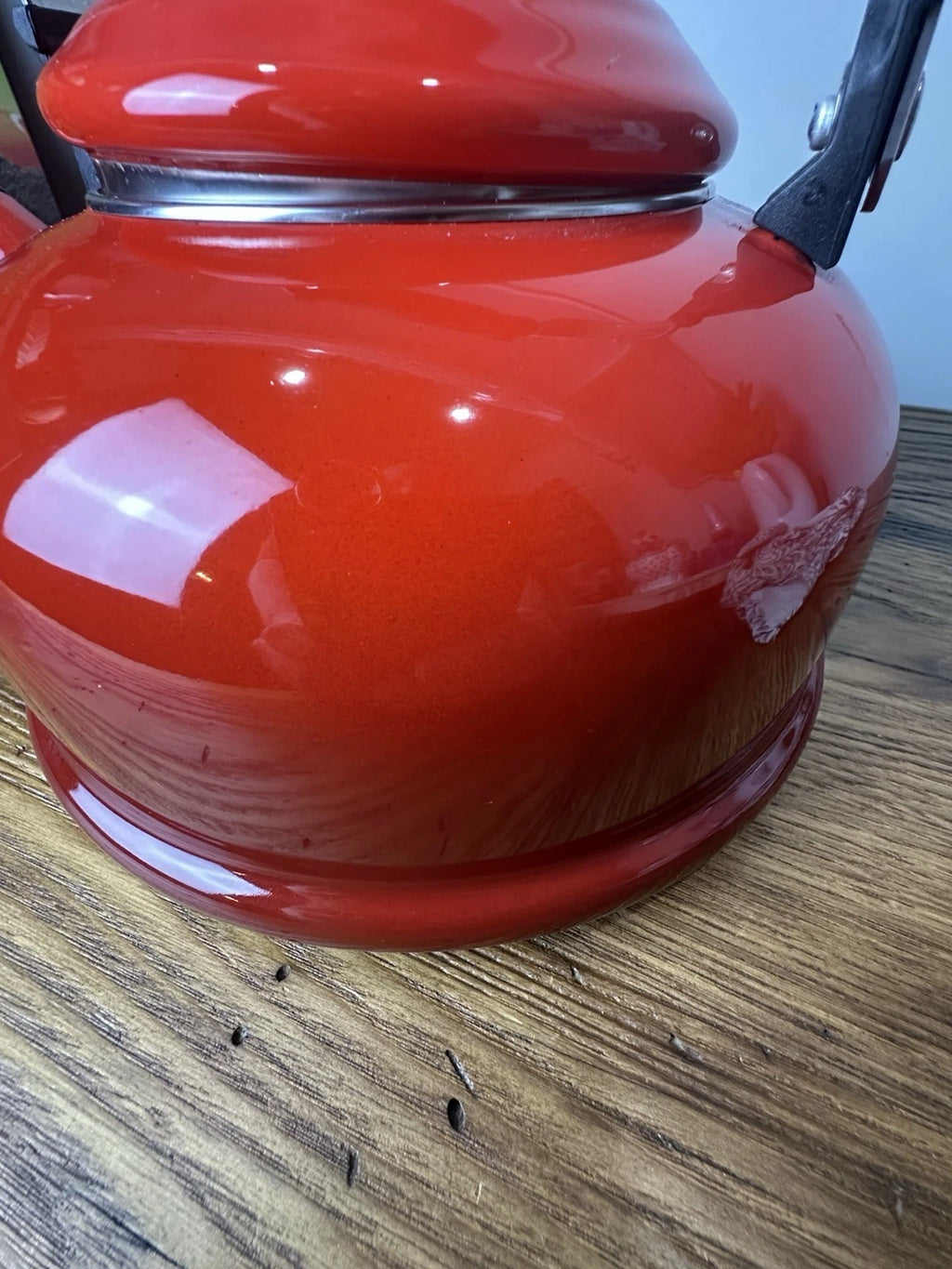 LE CREUSET Classic Whistling Tea Kettle Teapot RED Enamel 1.7qt Via Excellent