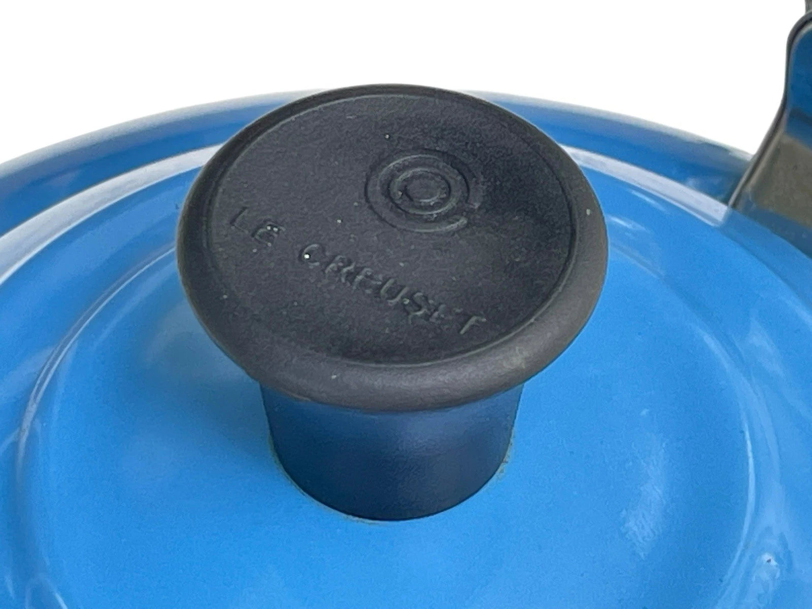 Le Creuset Classic Whistling 1.7 Quart Tea Kettle Enamel-on-Steel Lapis Blue EUC