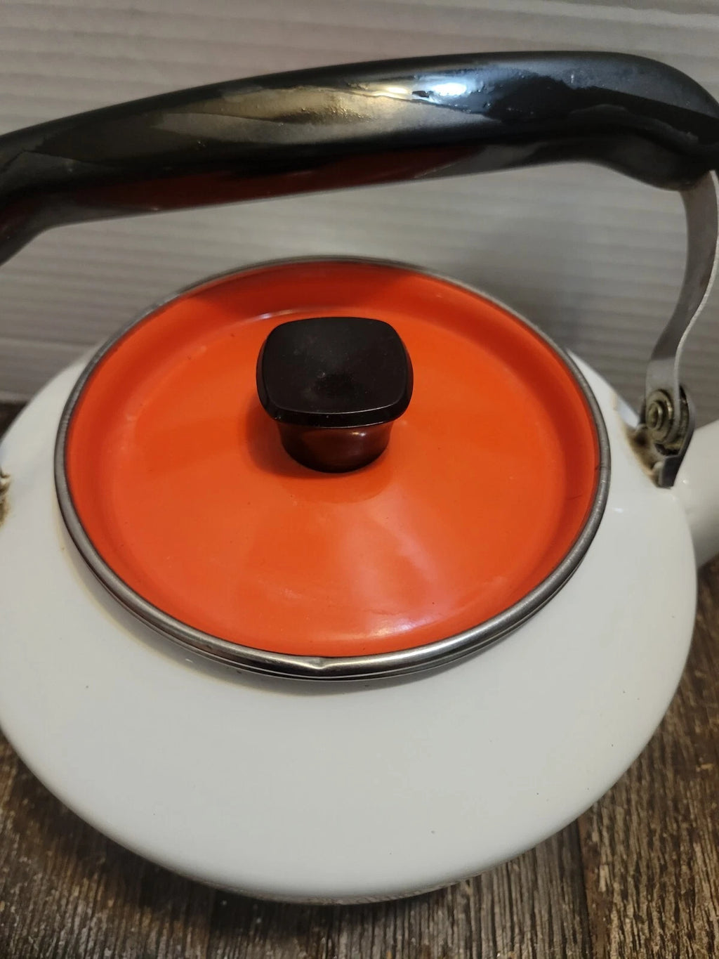 Debonaire Japan Enamelware Tea Kettle White w Orange Red Pattern & Lid MCM