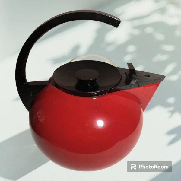 Copco Water Kettle Tea Red Enamel 2.5 Quarts Whistles  Coffee Pot REAL NICE!!