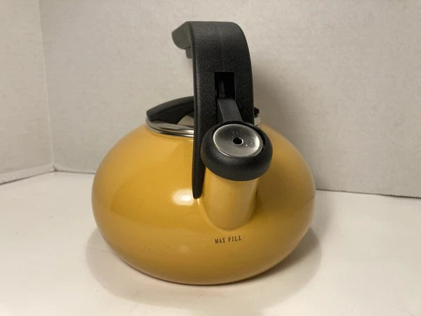 KitchenAid 1.5  Qt. Yellow Whistling Tea Pot VintageMid-Century Modern Clean