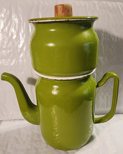 Green Heavy Enamel Tea Pot with Top Pot, Lid and Strainer~avacado color