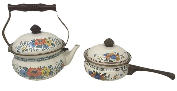 Kamenstein Enamel Tea Kettle Wood Handle Sayce Pan w/ Lids Lot Decor Vintage
