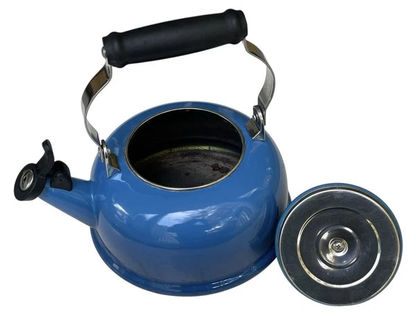 Le Creuset Classic Whistling 1.7 Quart Tea Kettle Enamel-on-Steel Lapis Blue EUC